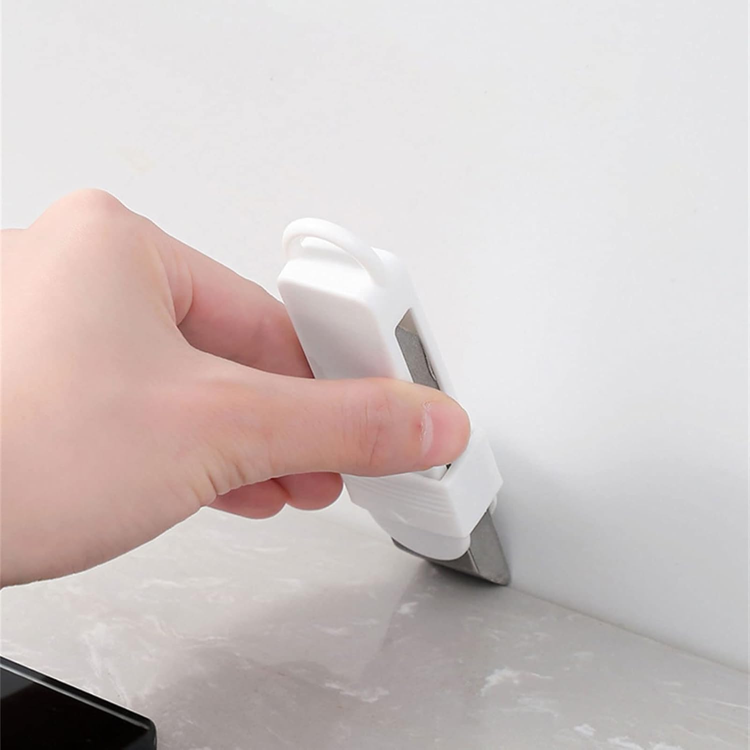 Reusable Stainless Steel Stain Eraser for Kitchen and Bathroom