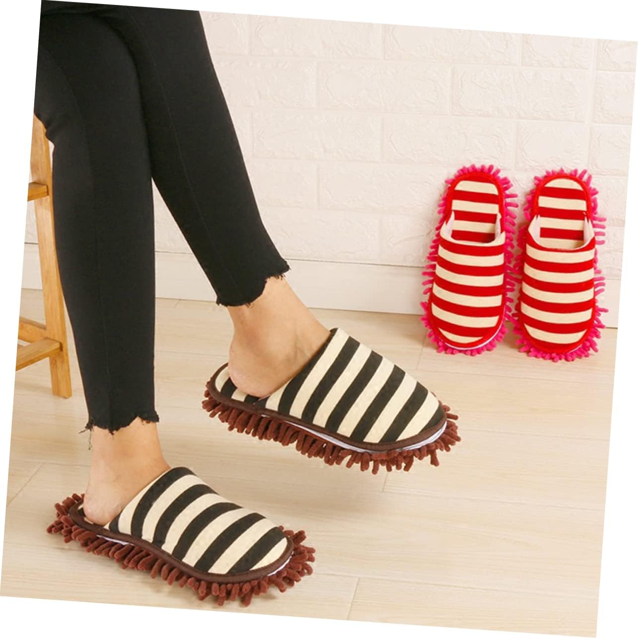 Ipetboom 1 Pair Chenille Cleaning Slippers Cover